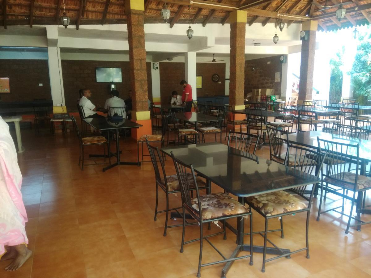 Red Lion Hotel Calangute Luaran gambar